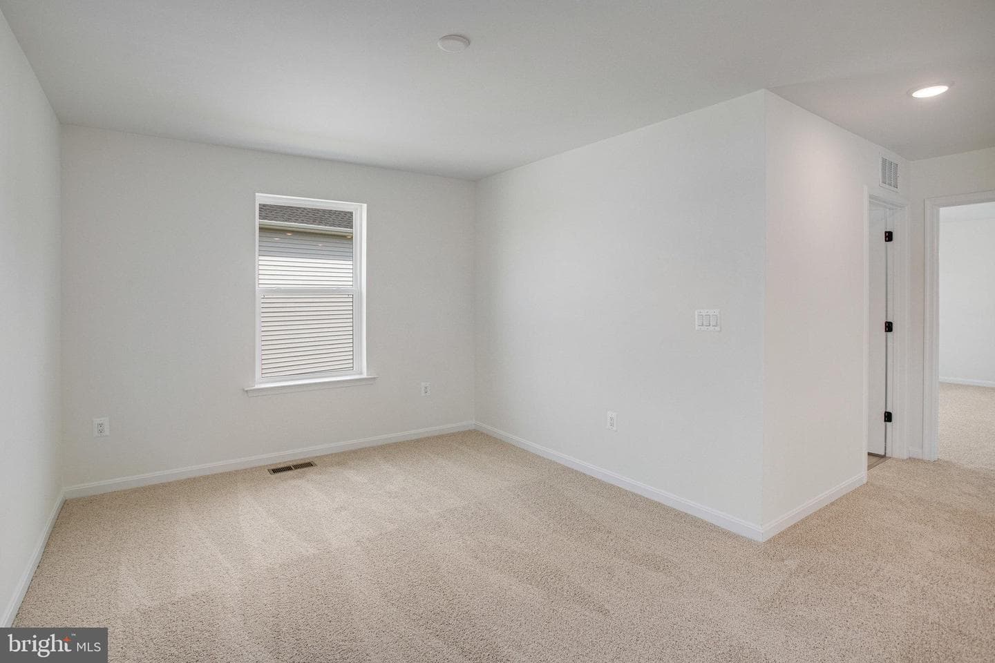 7099 Resolution Way photo 24