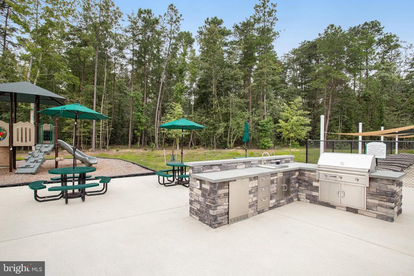 7099 Resolution Way photo 43