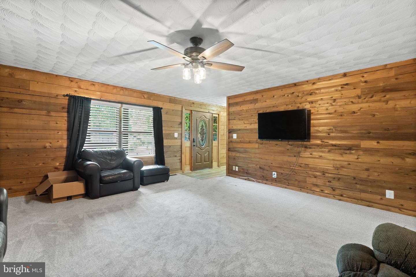 433 Cornwall Drive photo 12