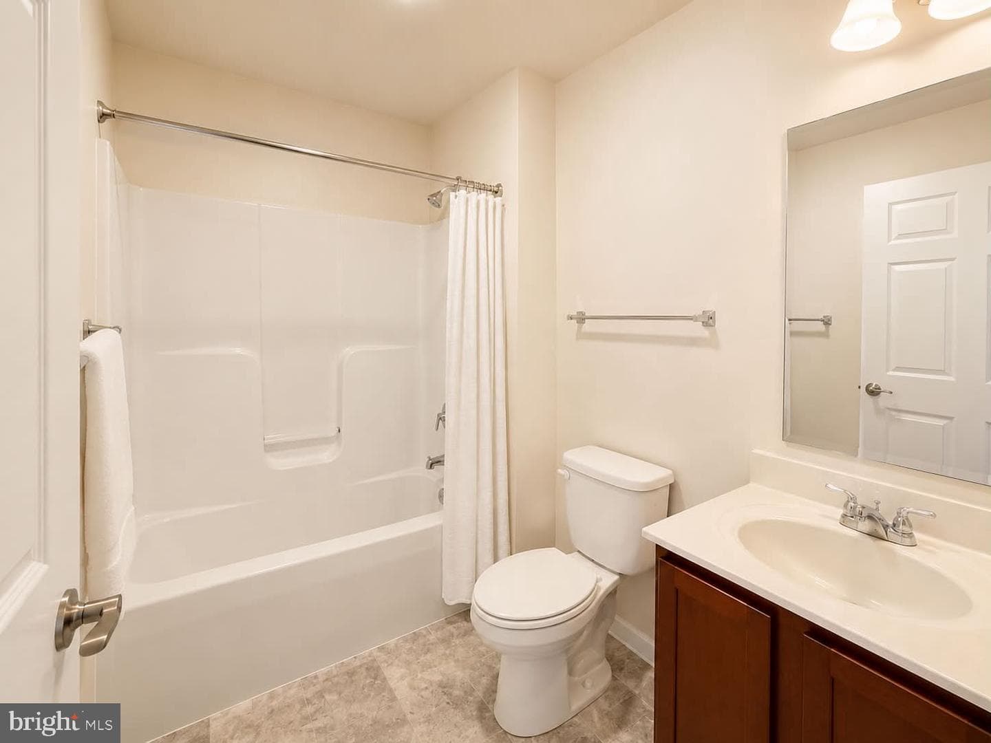 118 Gill Street photo 26