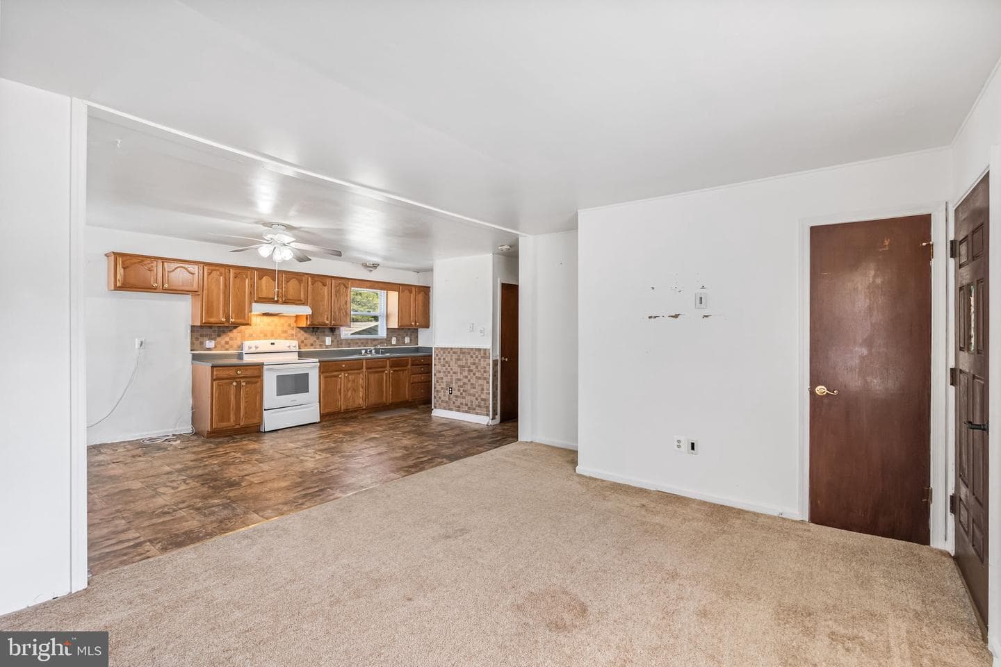 2511 Edgewood Drive photo 4