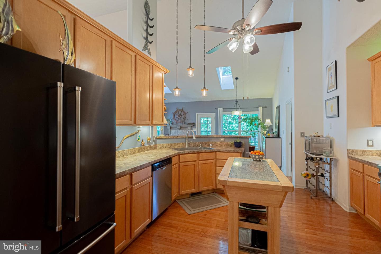 584 Lake Caroline Drive photo 14