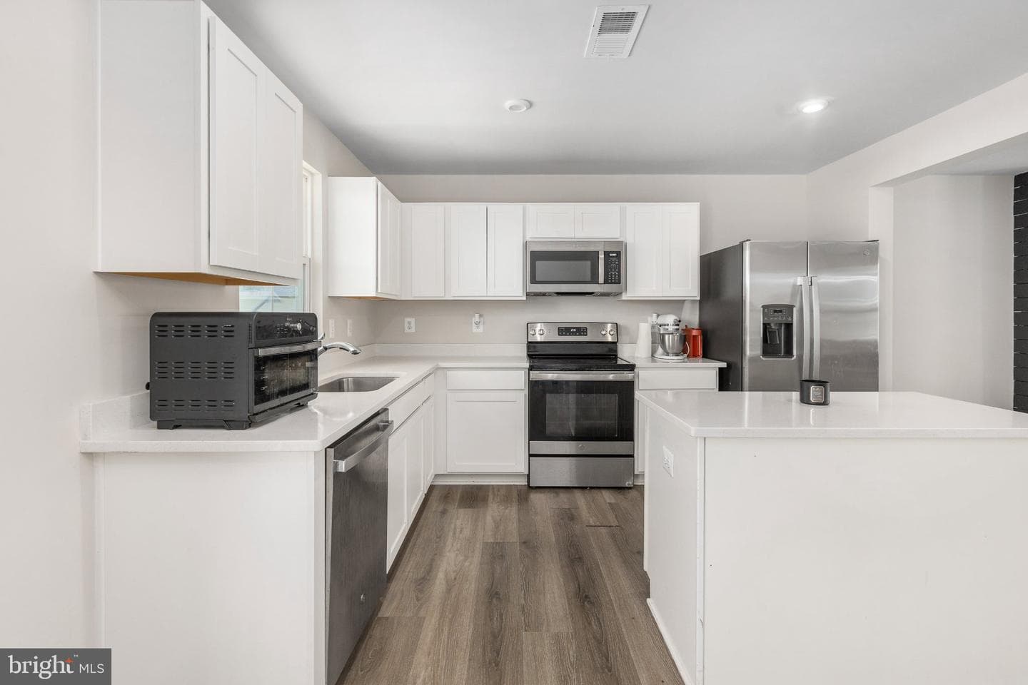 18240 Capital Court photo 12