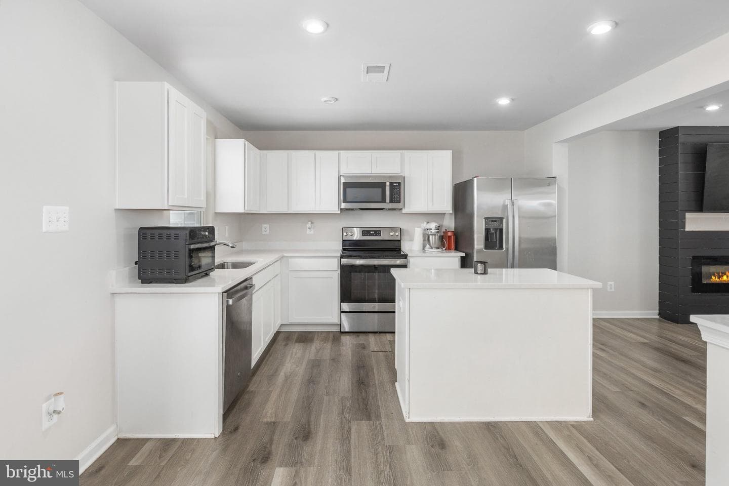 18240 Capital Court photo 13