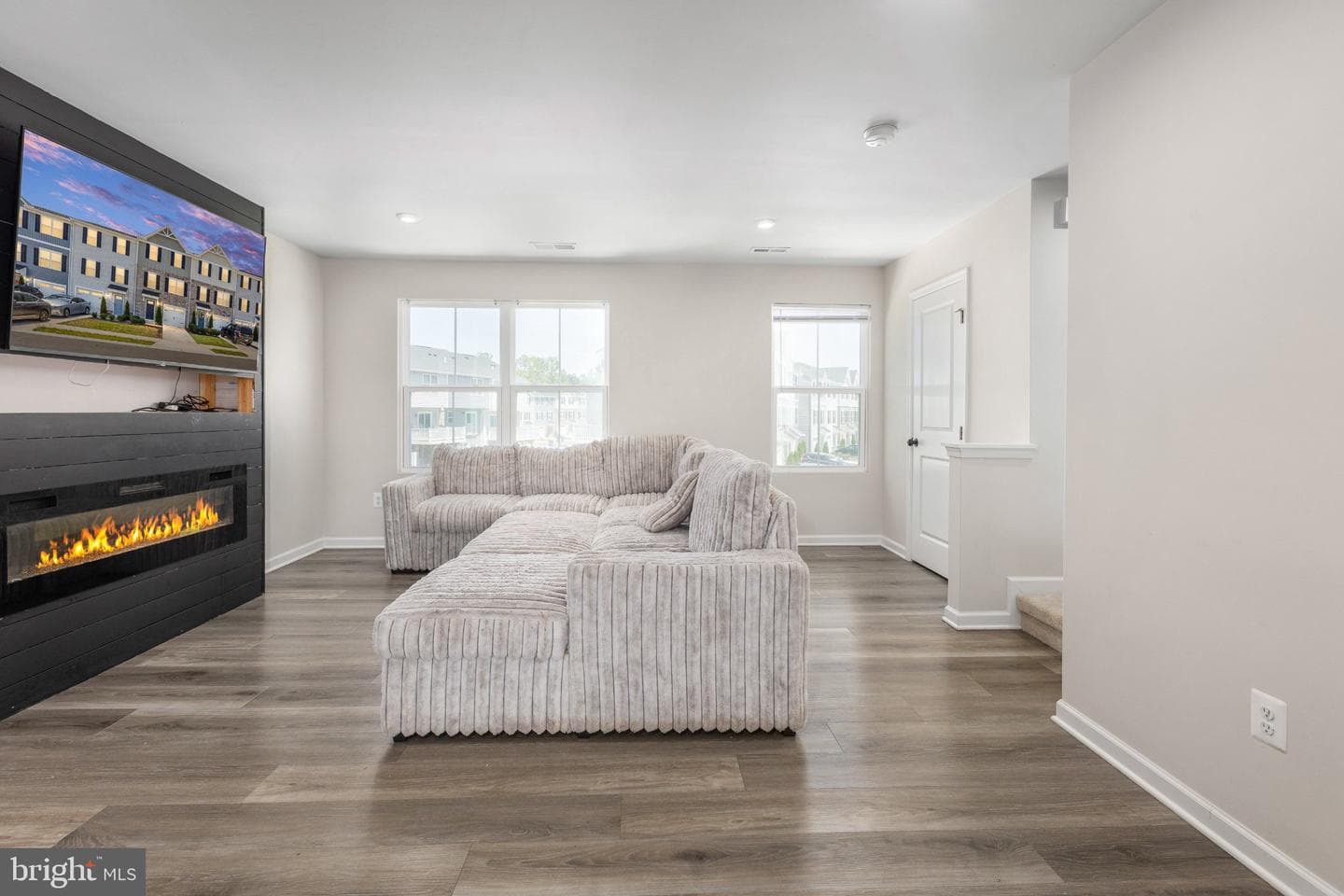 18240 Capital Court photo 19