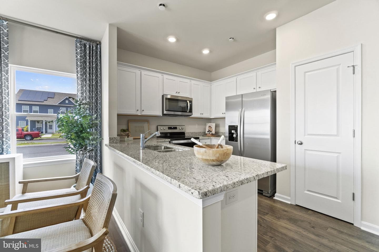 17378 Clark & York Boulevard photo 11