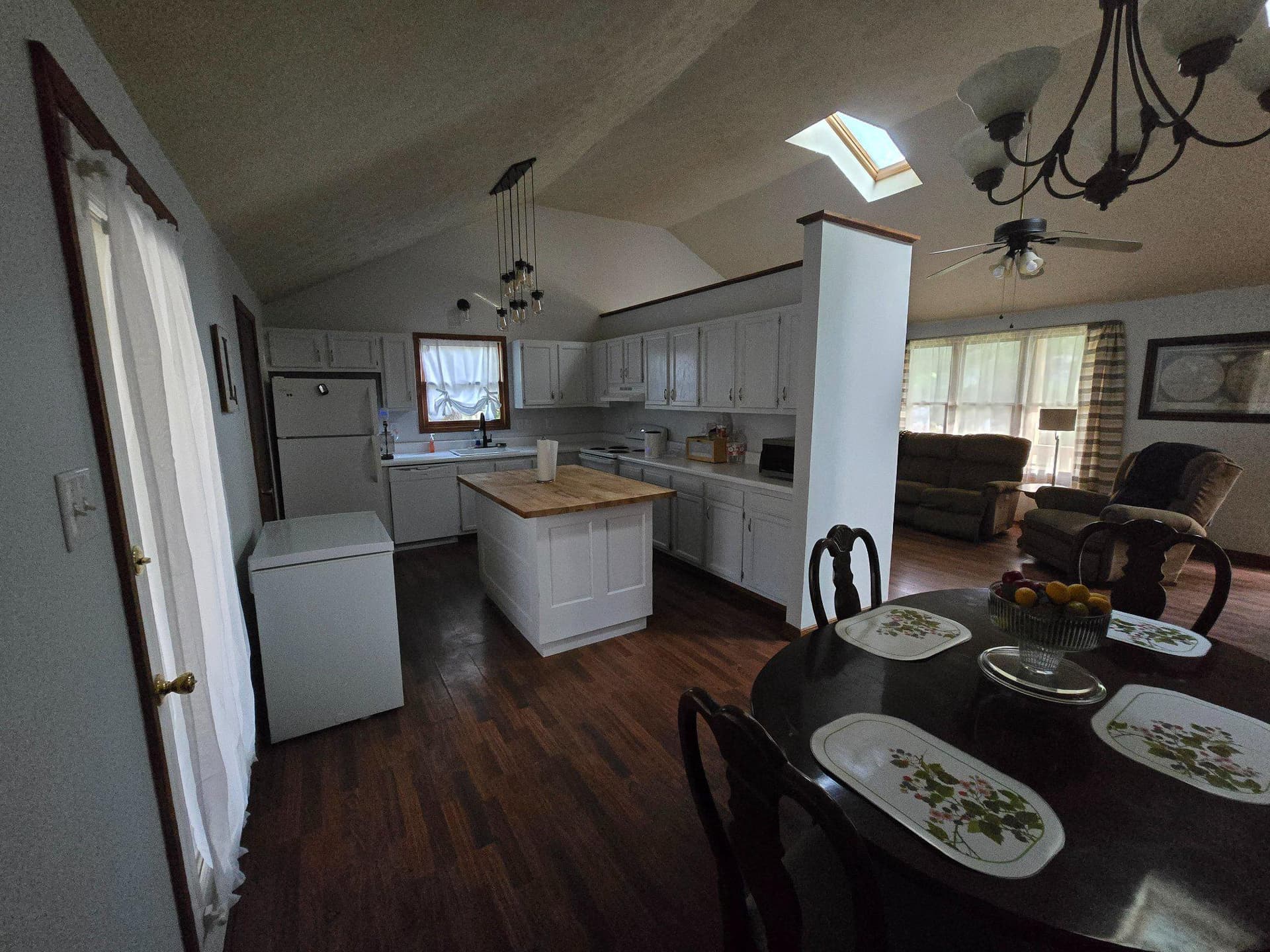 733 Canterbury Drive photo 12