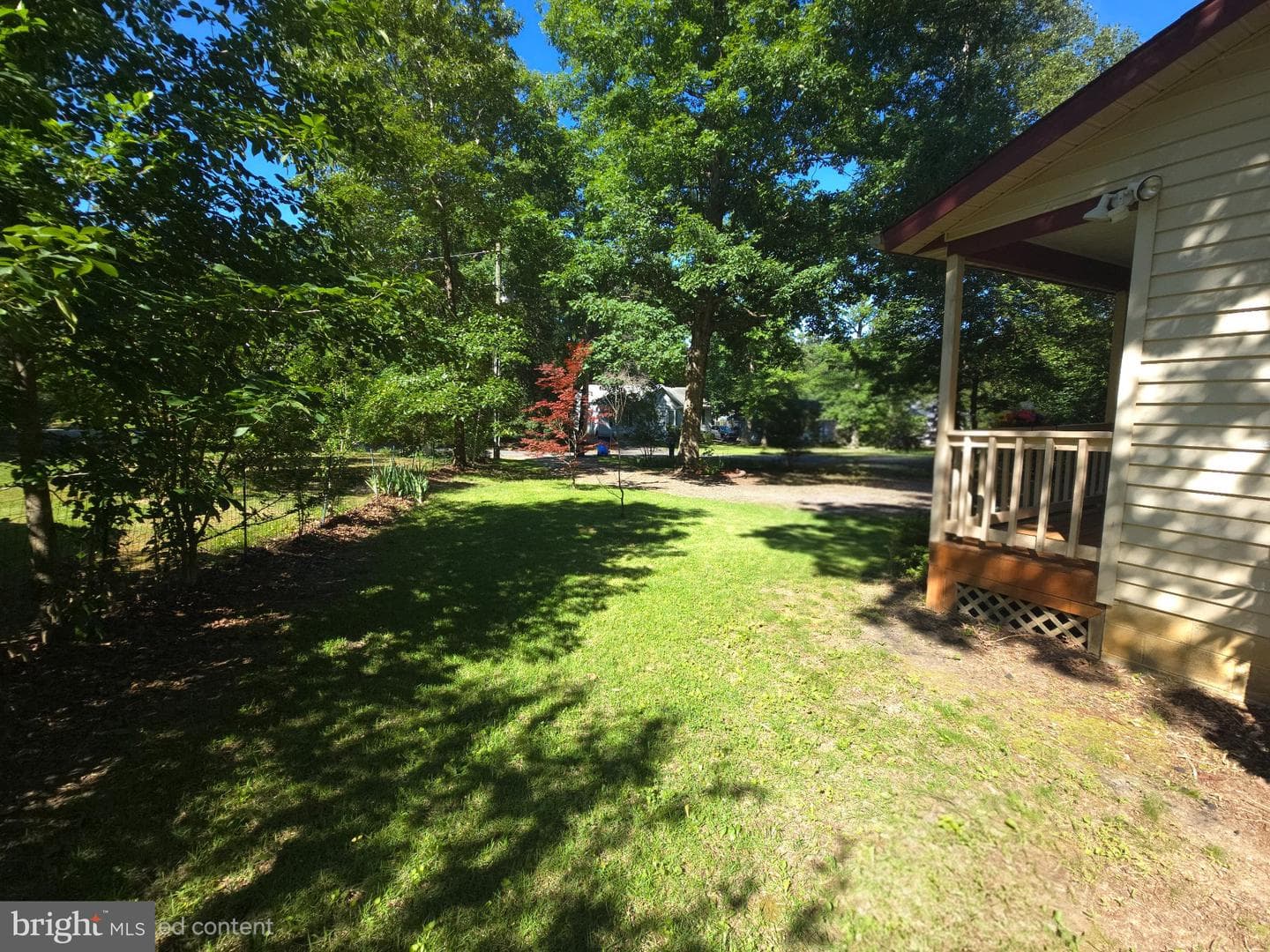 733 Canterbury Drive photo 38