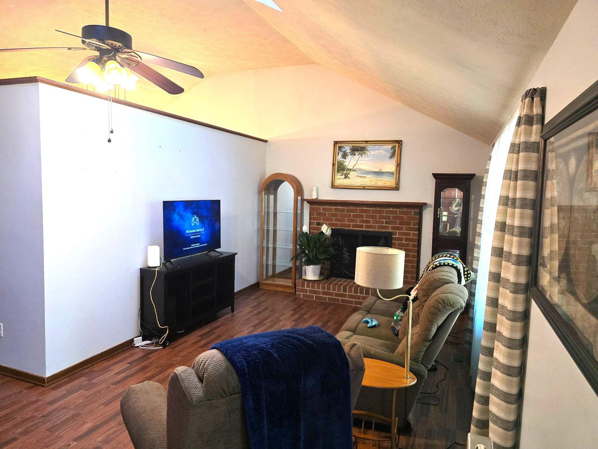 733 Canterbury Drive photo 9