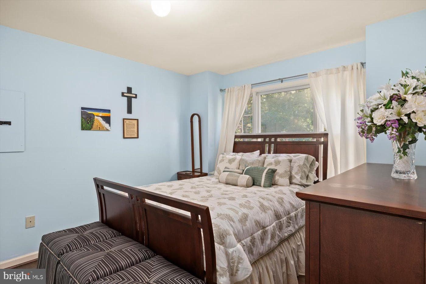 22617 Telegraph Road photo 28