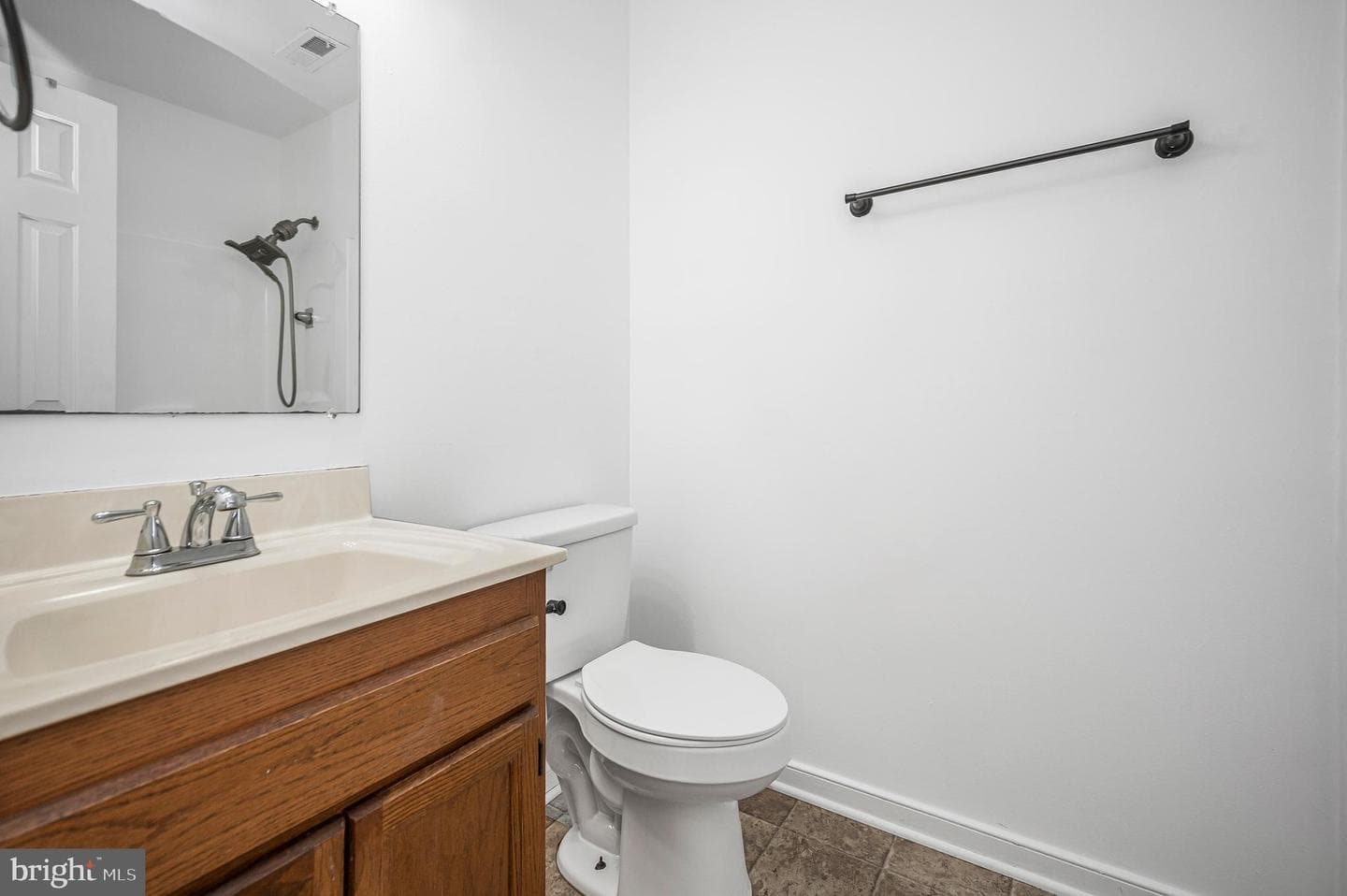 68 Albertson Court photo 19
