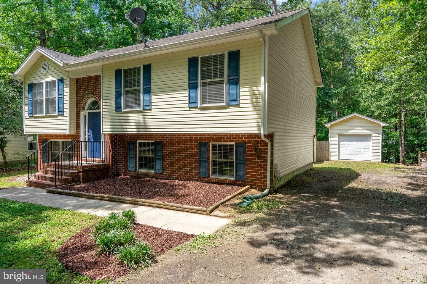 261 Manchester Drive photo 11