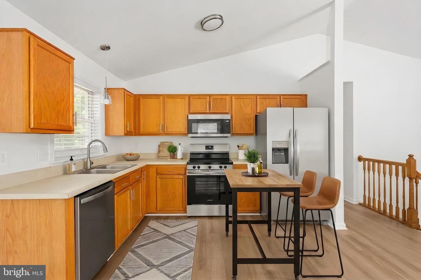 261 Manchester Drive photo 23