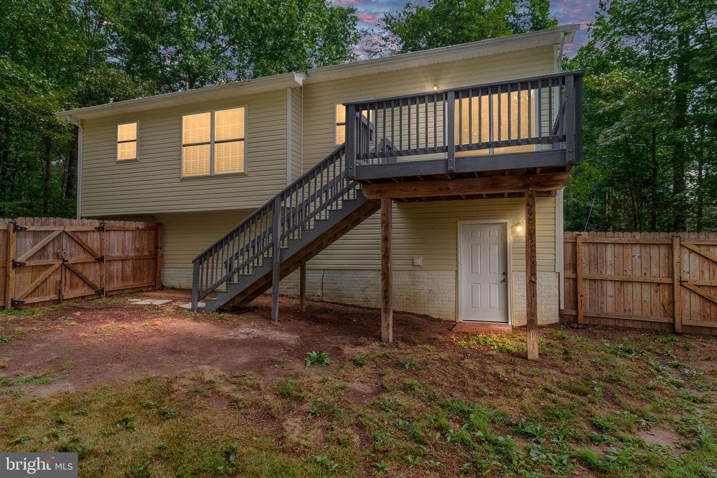 261 Manchester Drive photo 3