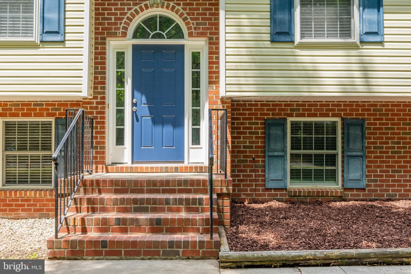 261 Manchester Drive photo 6