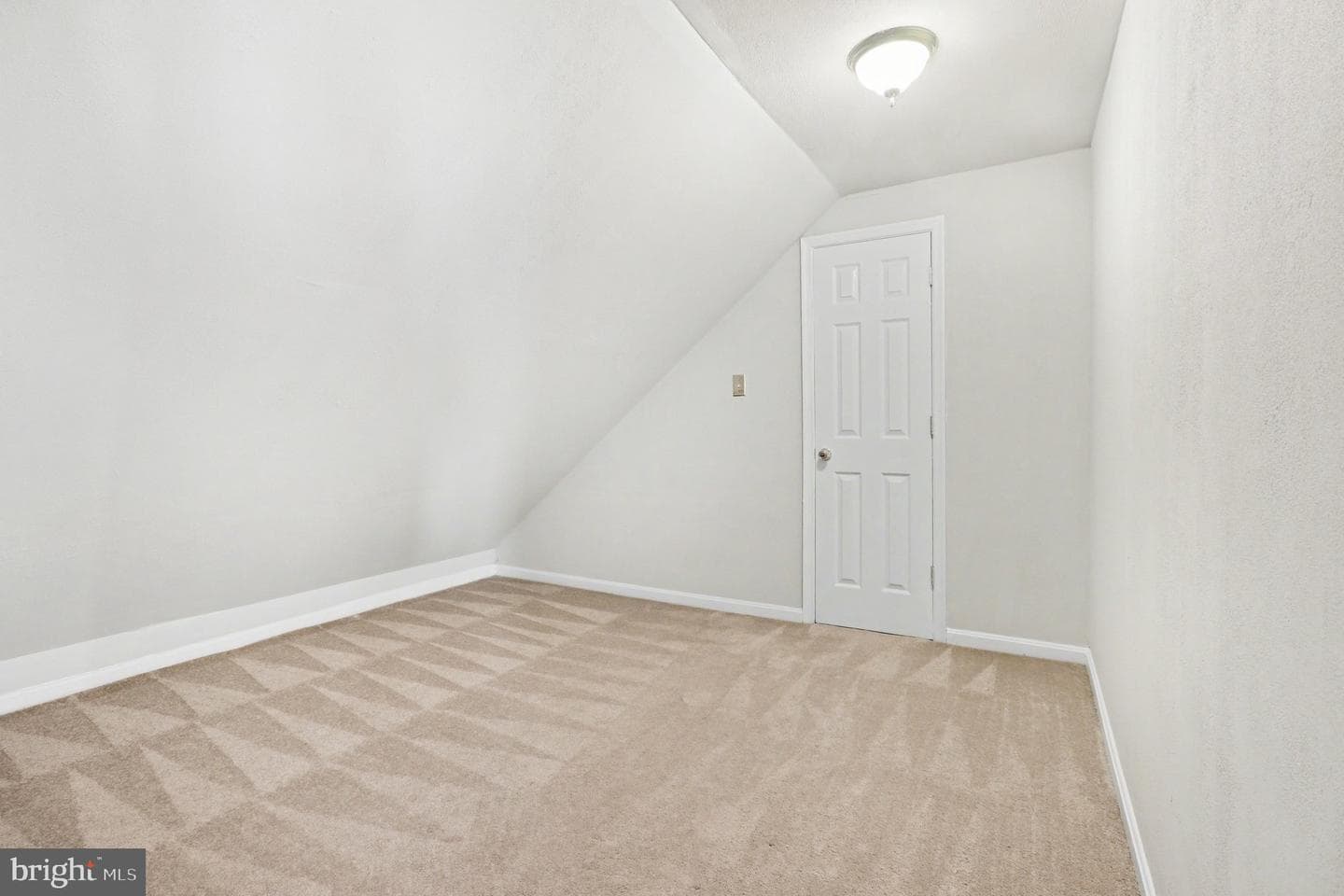999 Lake Heritage Drive photo 35
