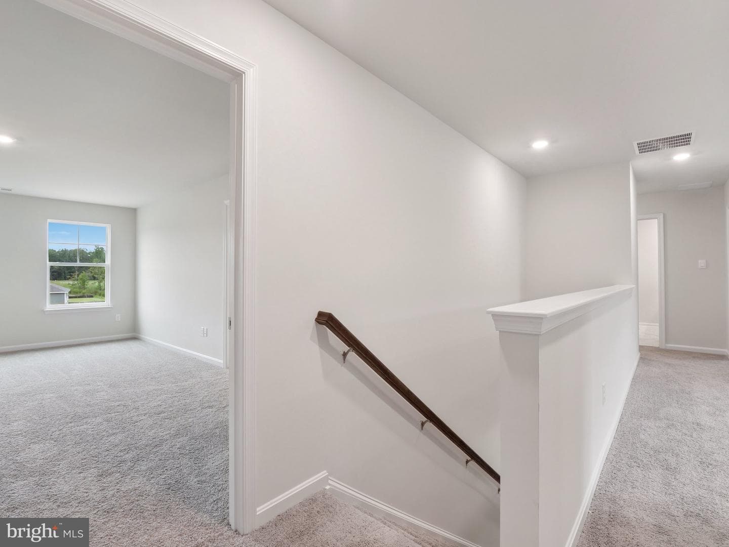 17417 Riverside Drive photo 26