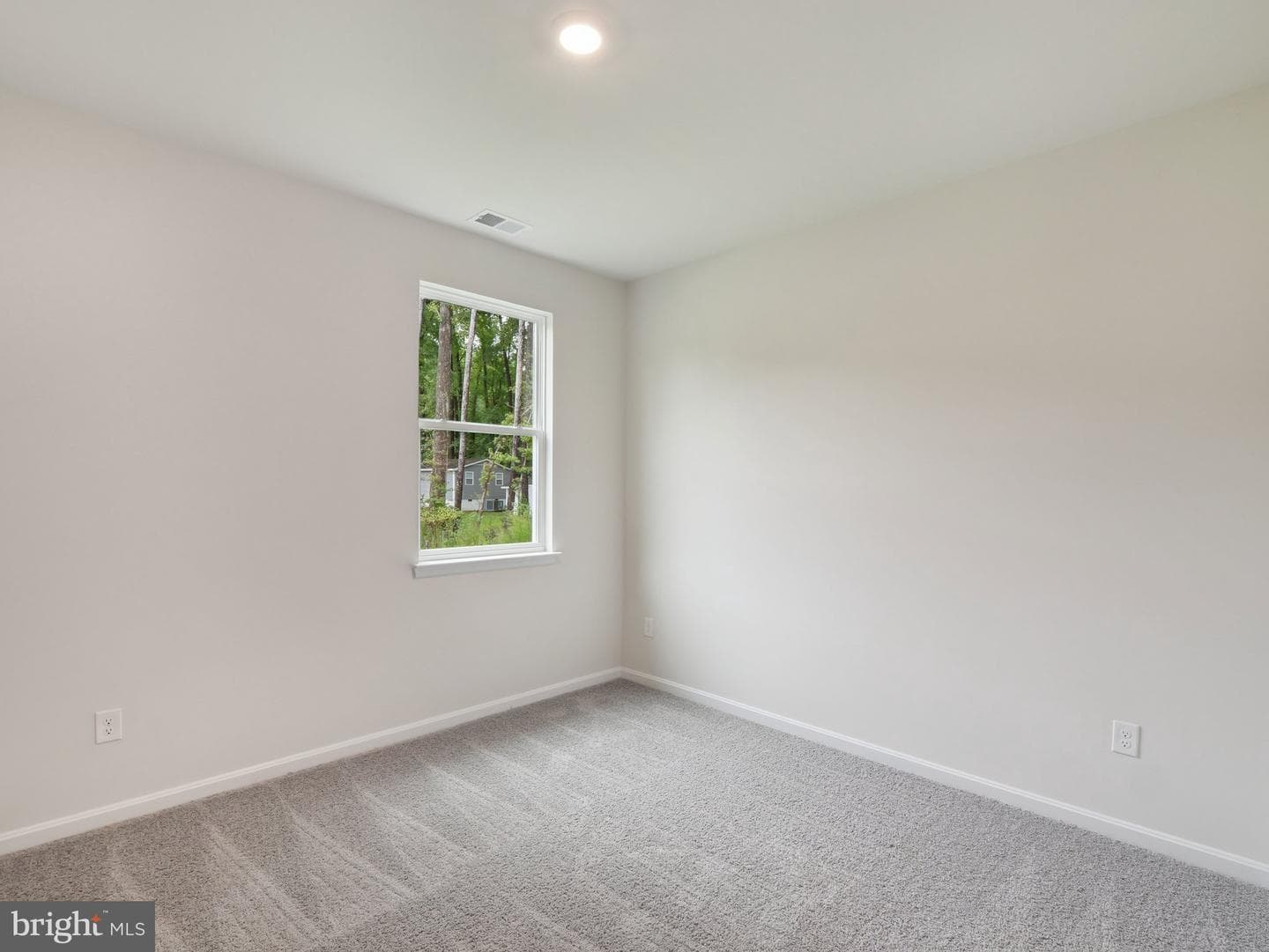 17417 Riverside Drive photo 30