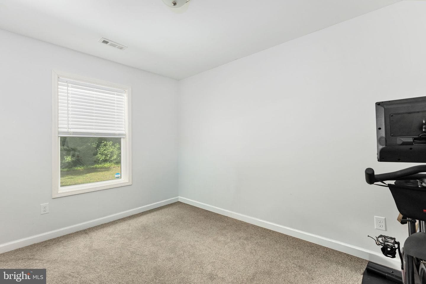 127 Bunker Hill Drive photo 22
