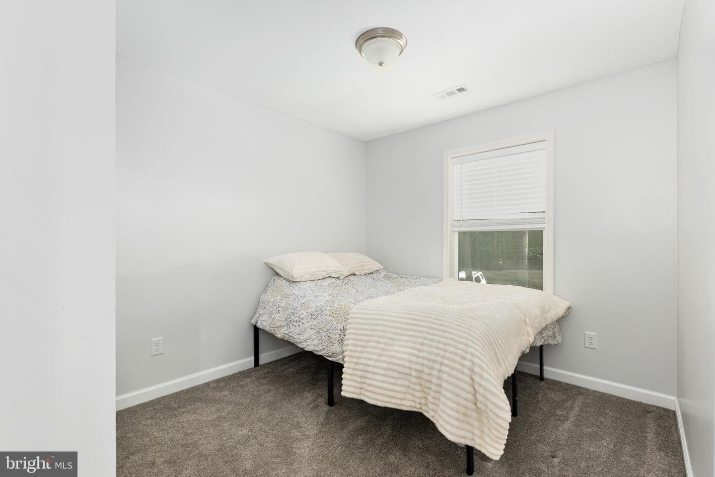 127 Bunker Hill Drive photo 24