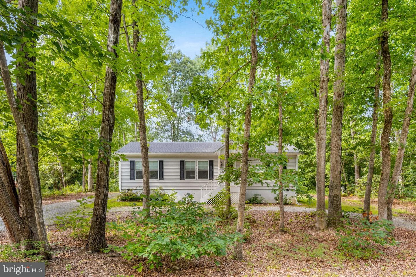 127 Bunker Hill Drive photo 4