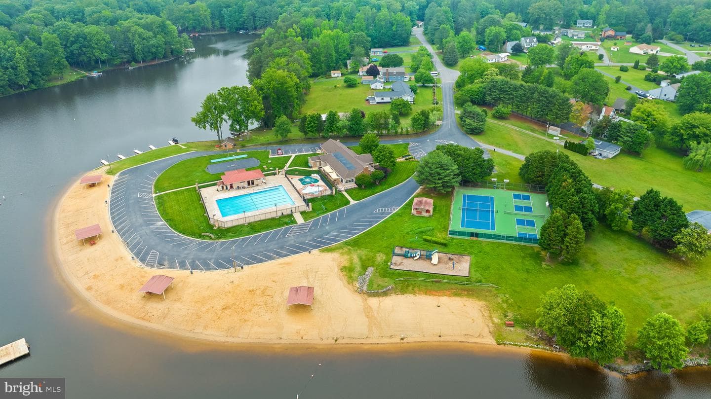 71 Lake Caroline Drive photo 61