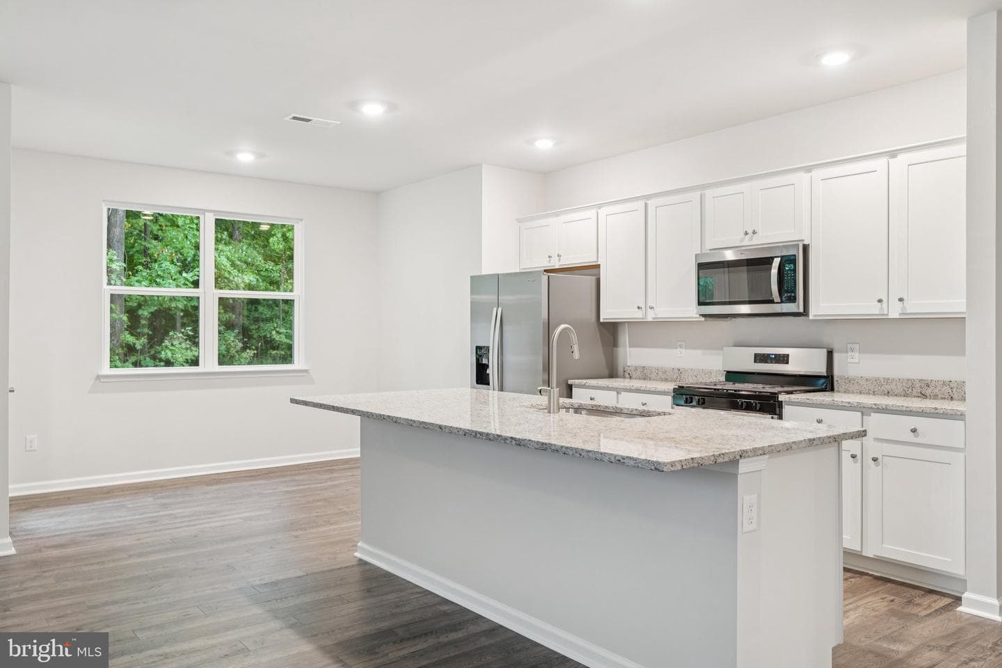 6278 Sterling Way photo 3