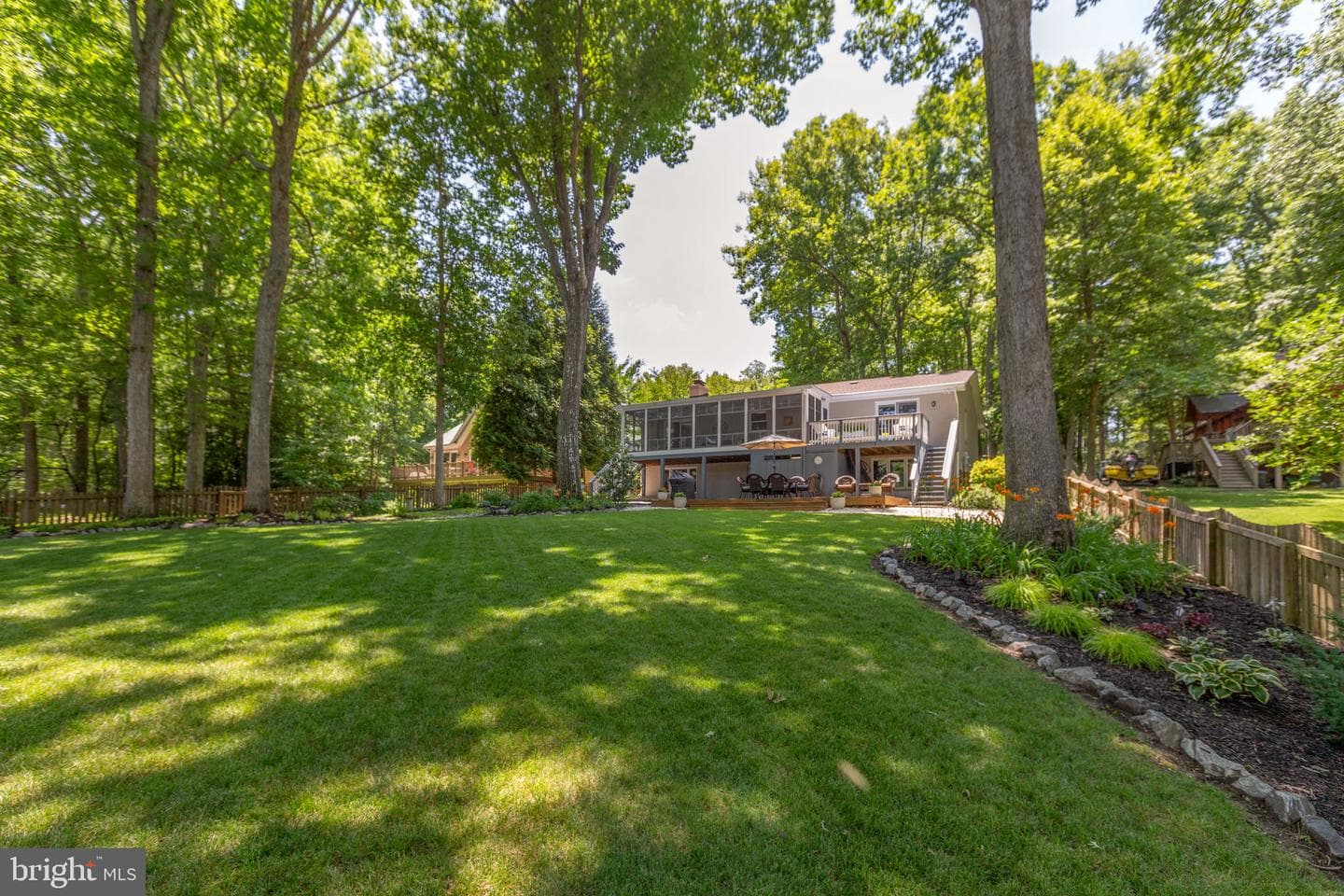 280 Lake Caroline Drive photo 10