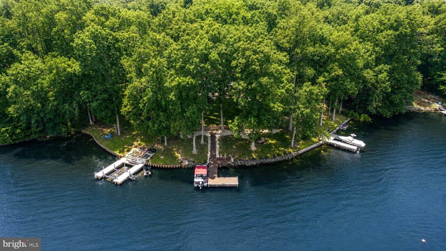280 Lake Caroline Drive, Ruther Glen