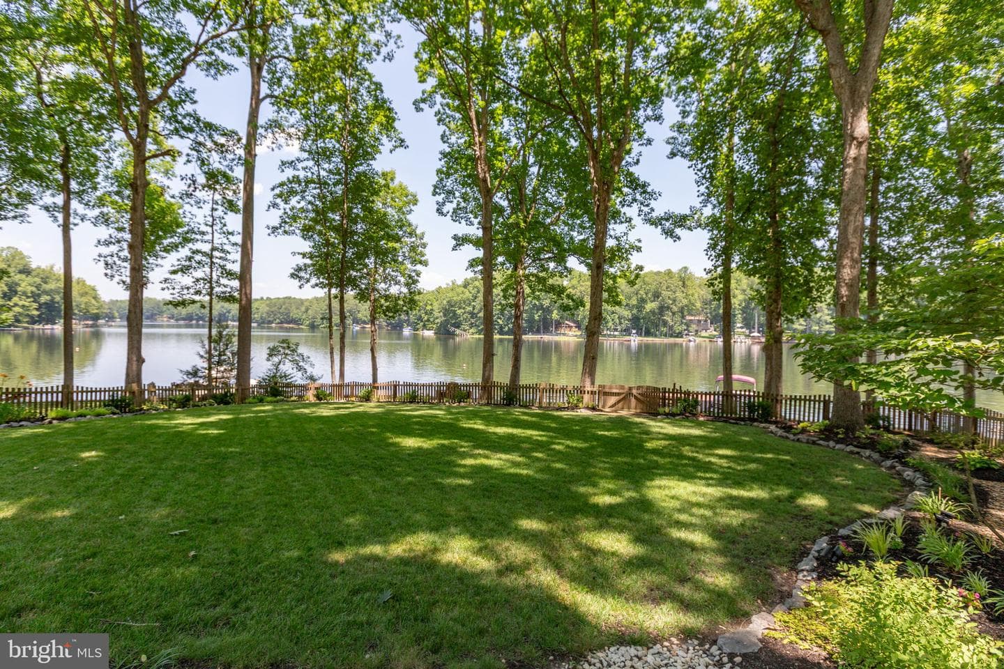 280 Lake Caroline Drive photo 6