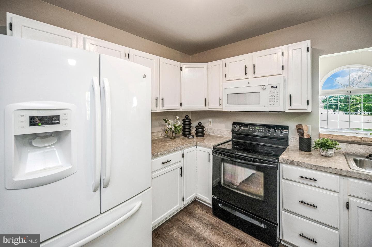 306 Crump Drive photo 30