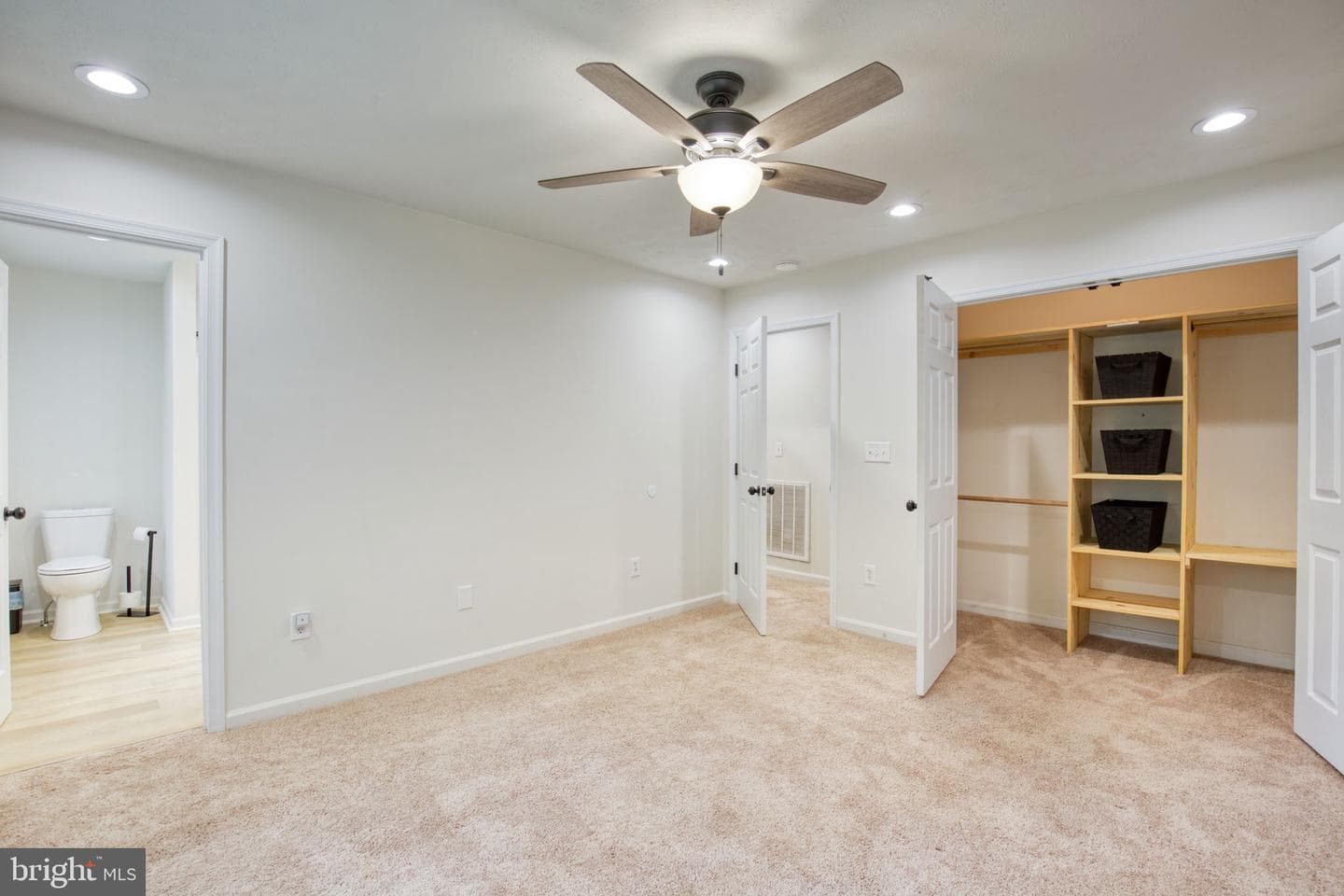 276 Devon Drive photo 16