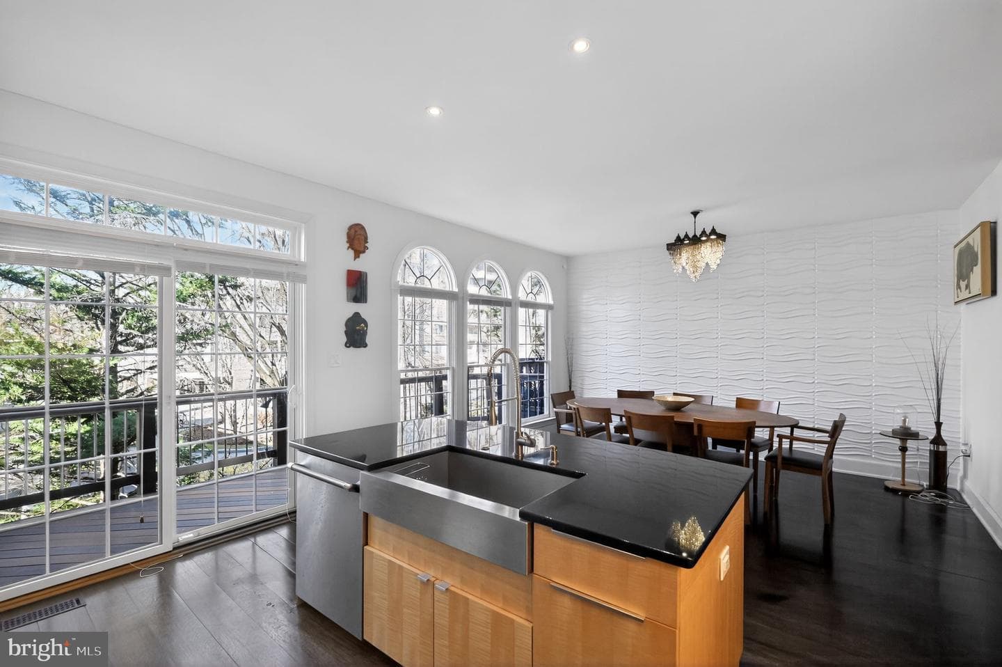 128 Rees Place photo 14