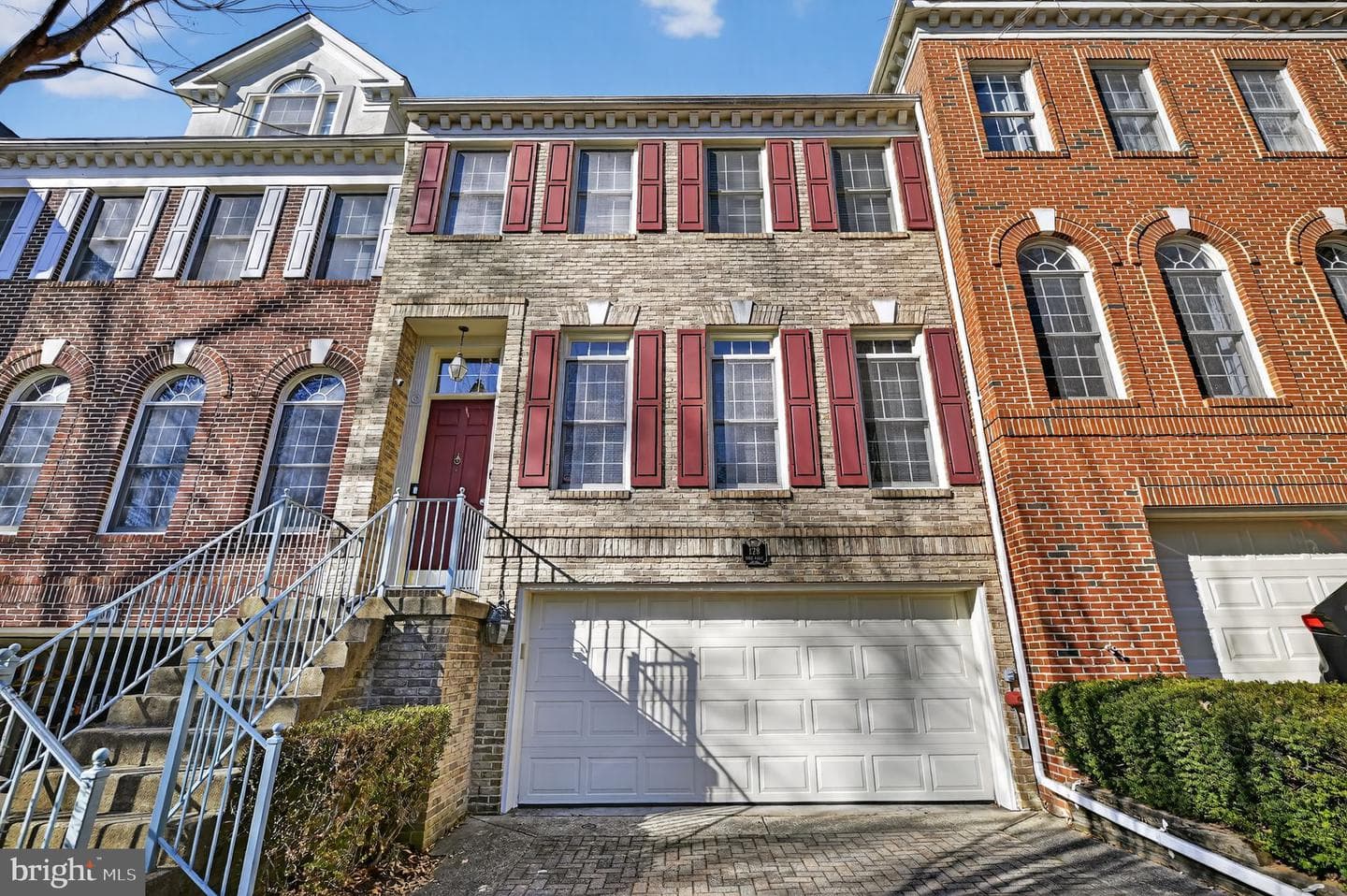128 Rees Place photo 6