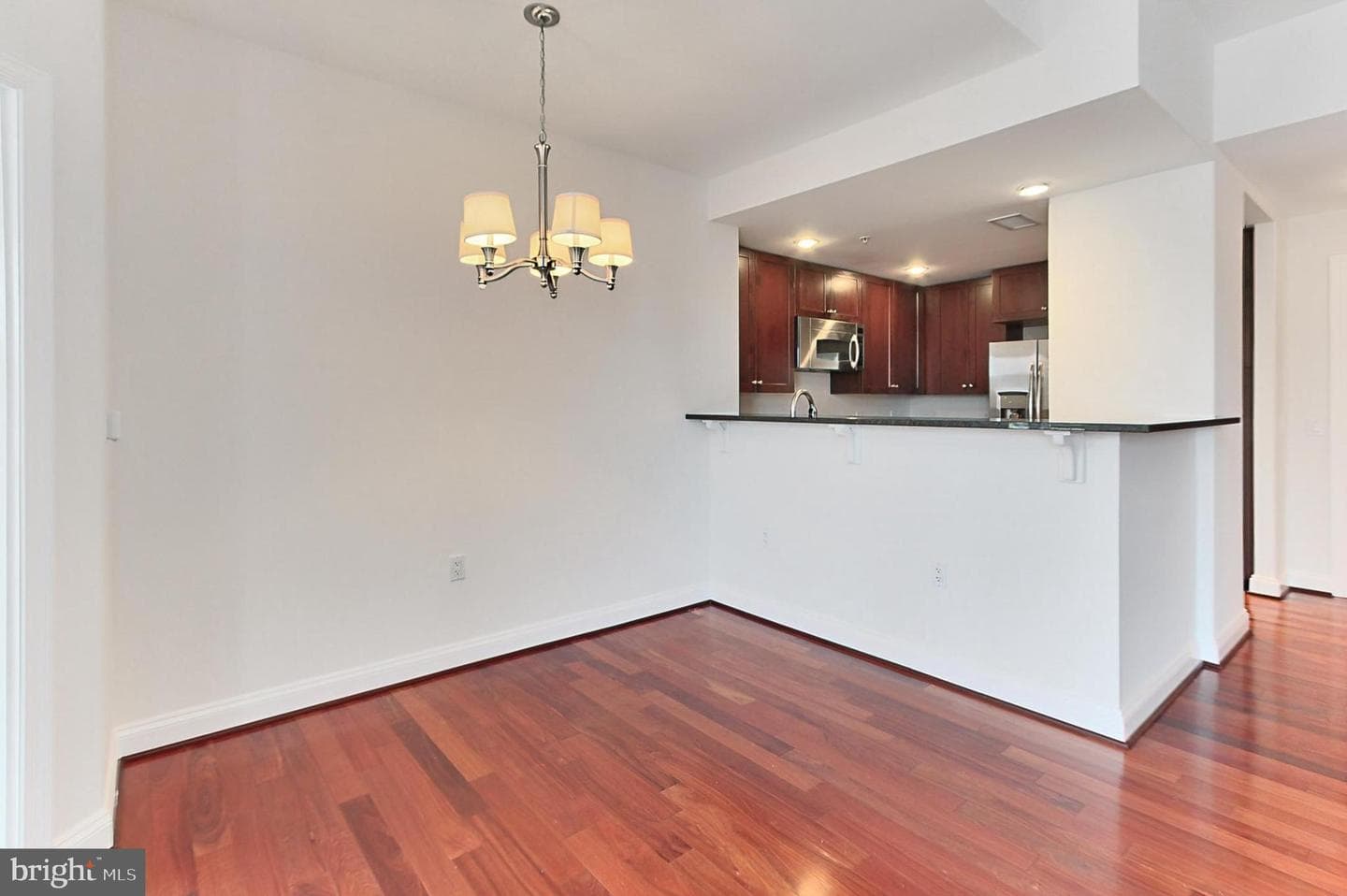 513 W Broad Street #711 photo 12