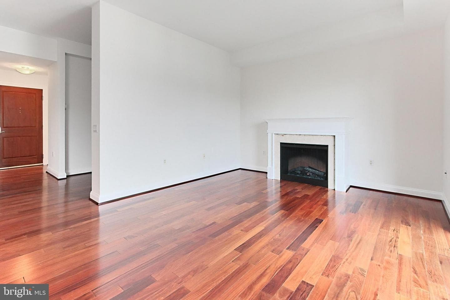 513 W Broad Street #711 photo 7