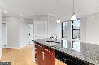 444 W Broad St photo 19