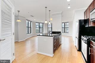 444 W Broad St photo 6