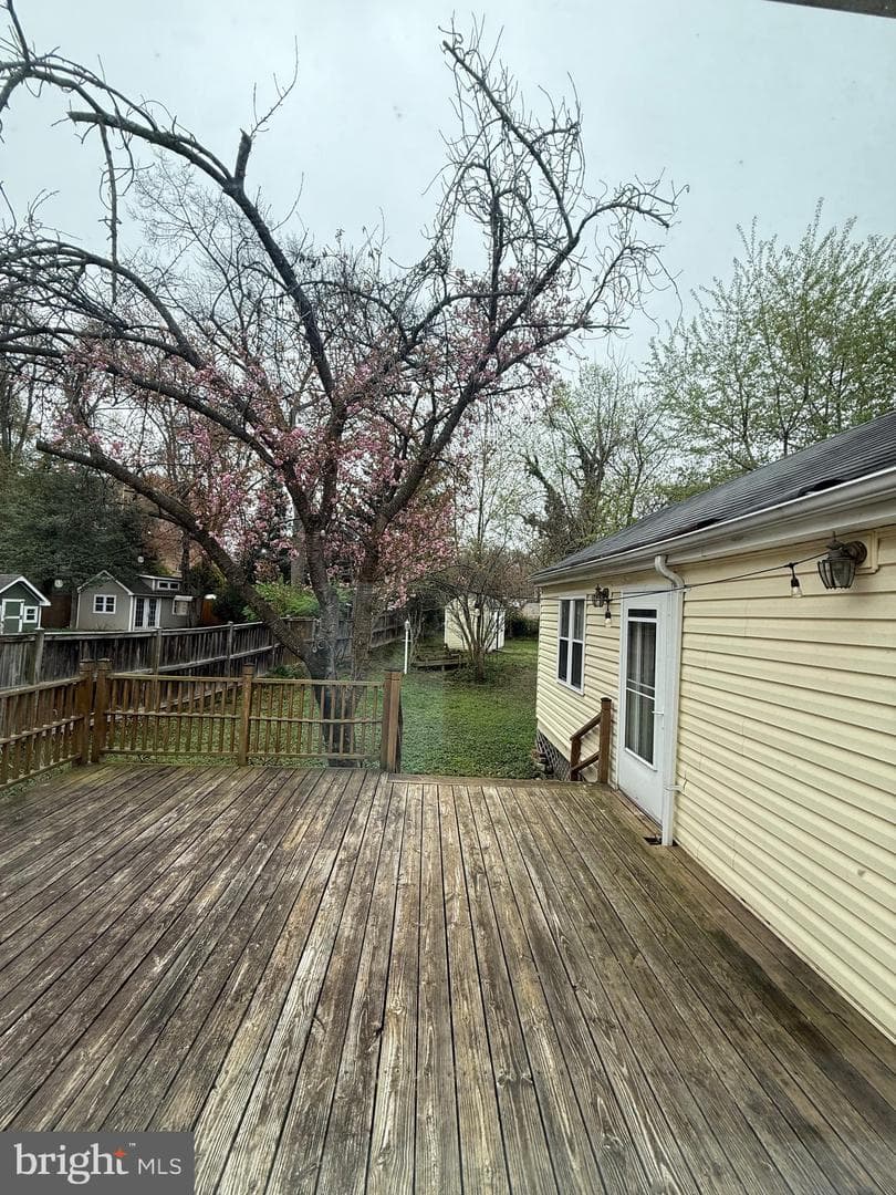 115 S Spring Street photo 26