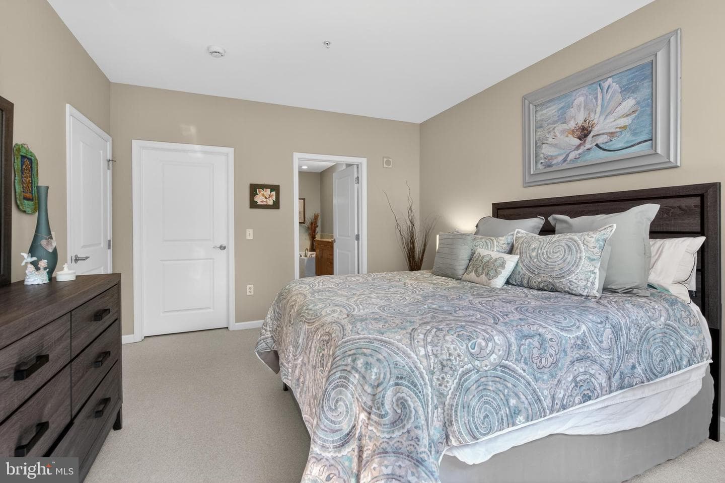 444 W Broad Street #230 photo 12