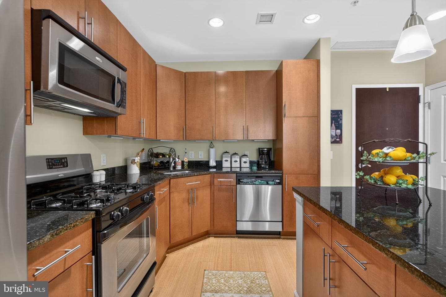444 W Broad Street #230 photo 3