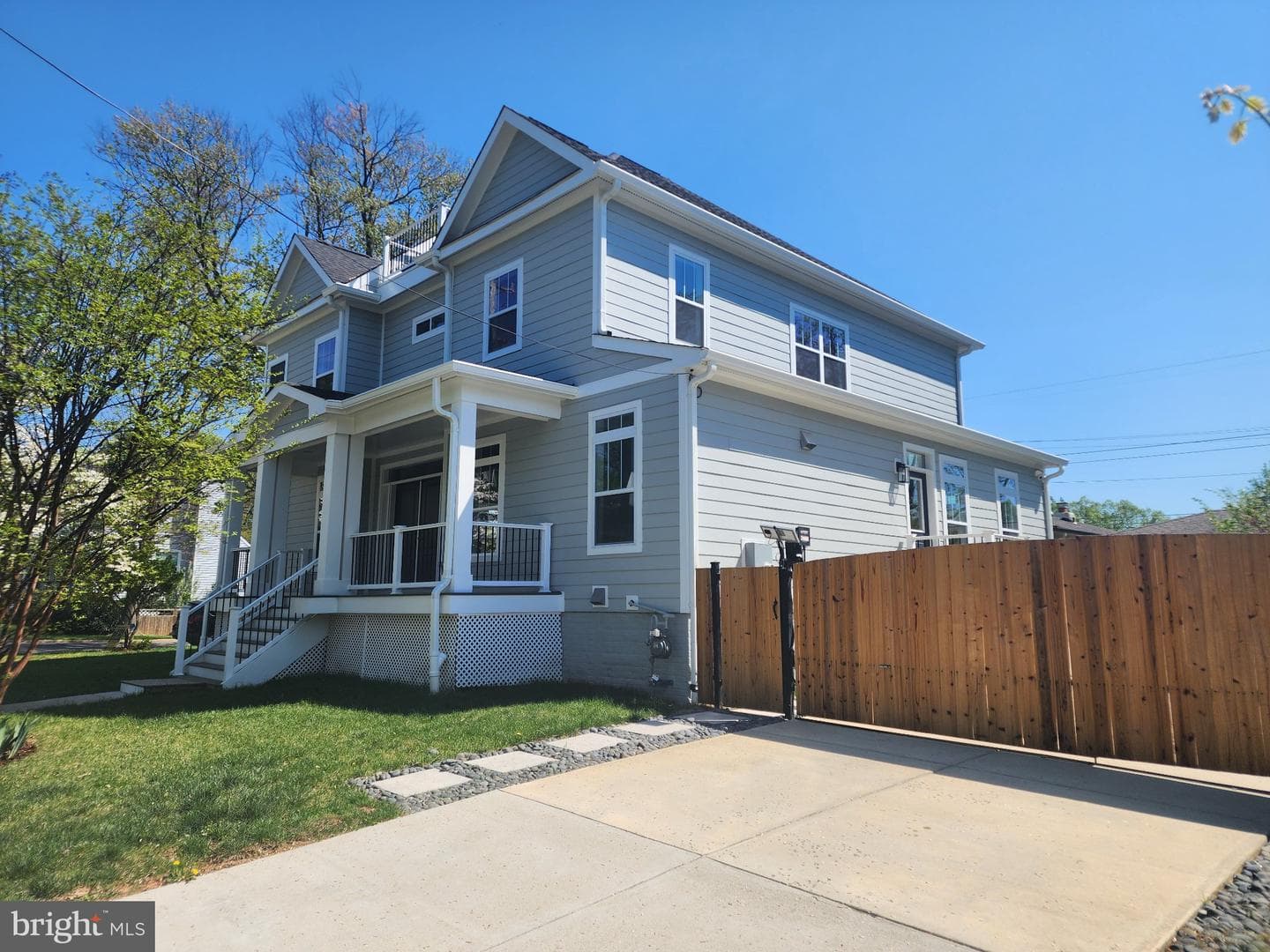 309 N Spring Street photo 4