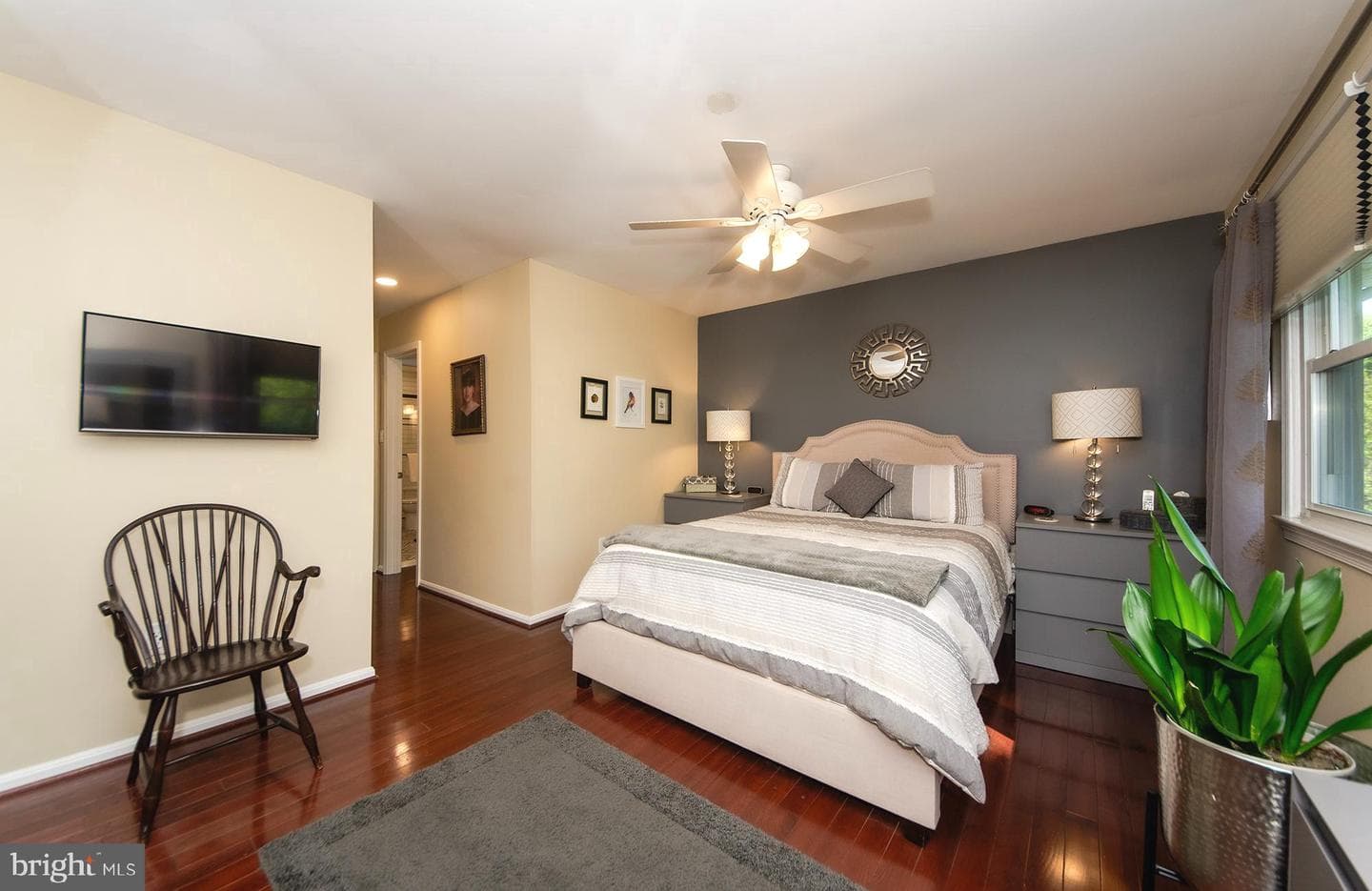 1002 Steeples Court photo 24