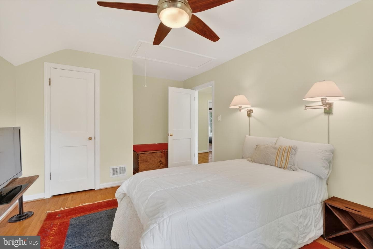 312 Lincoln Avenue photo 15