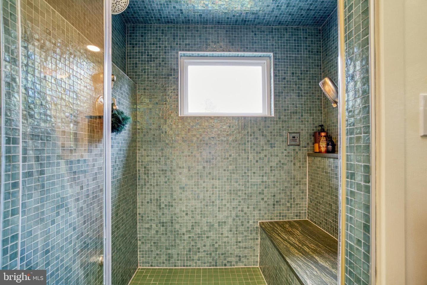 312 N Van Buren Street photo 45