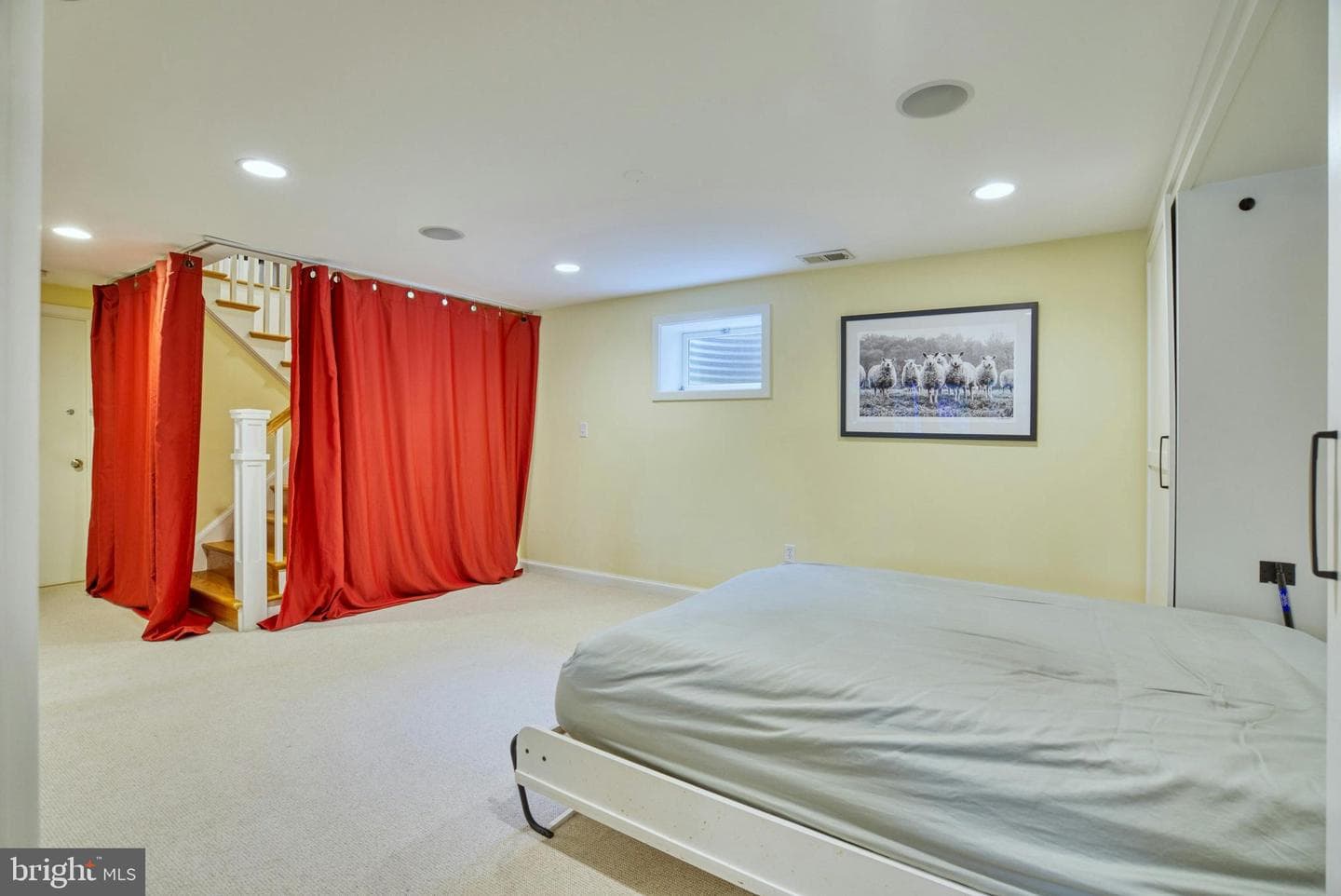 312 N Van Buren Street photo 78