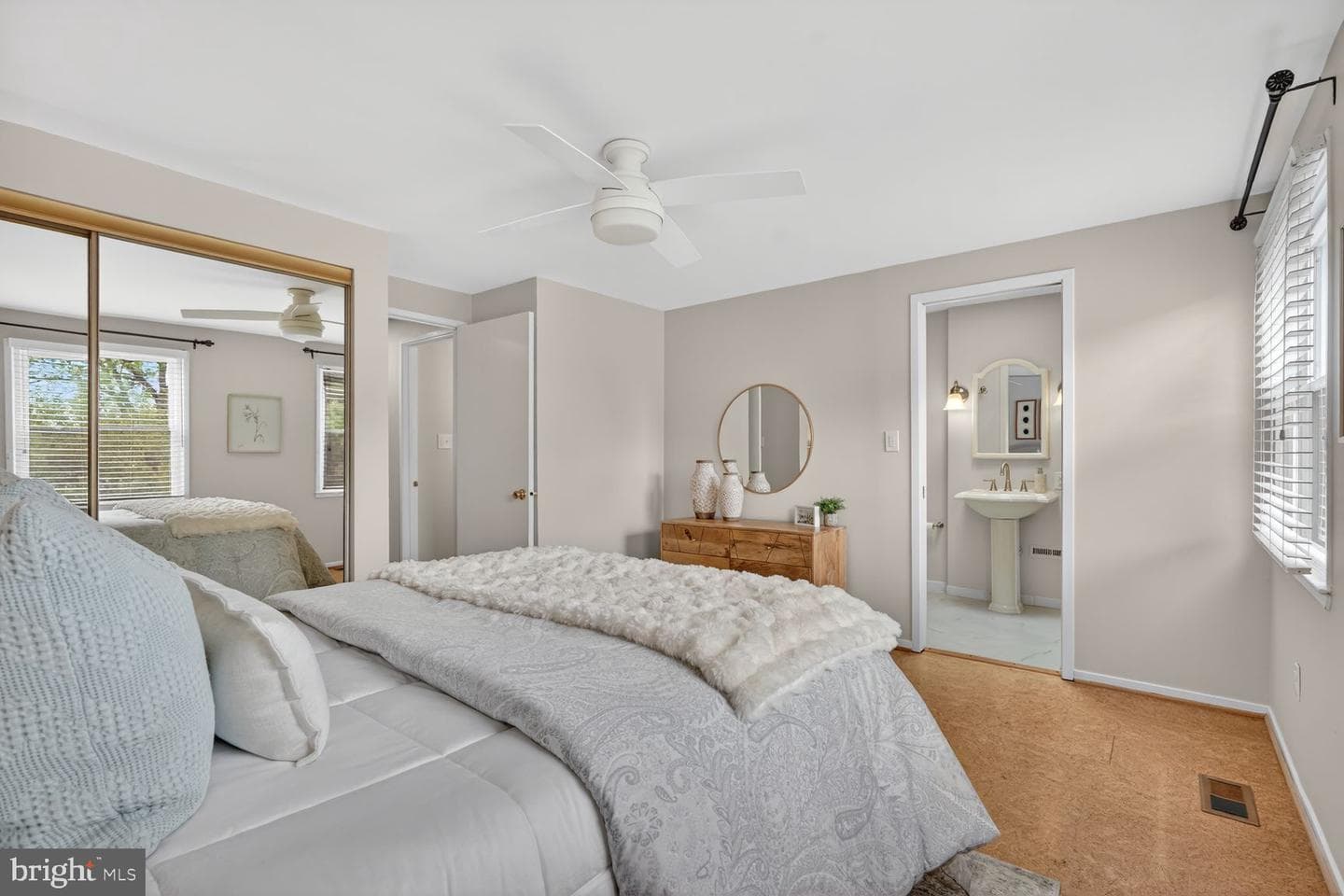 307 Gundry Drive photo 4
