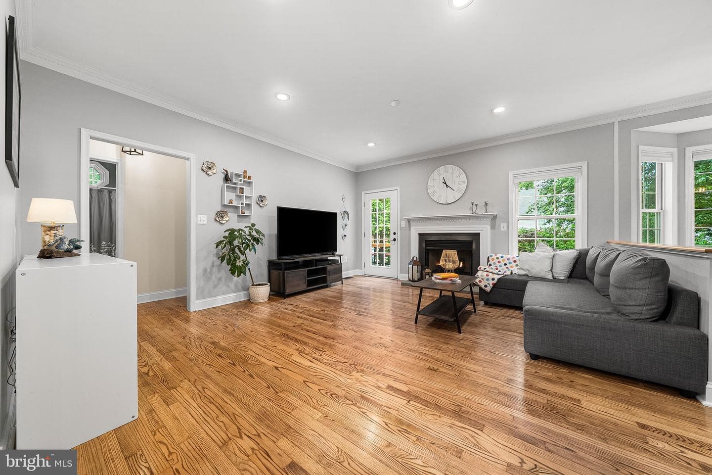 813 Fulton Avenue photo 23