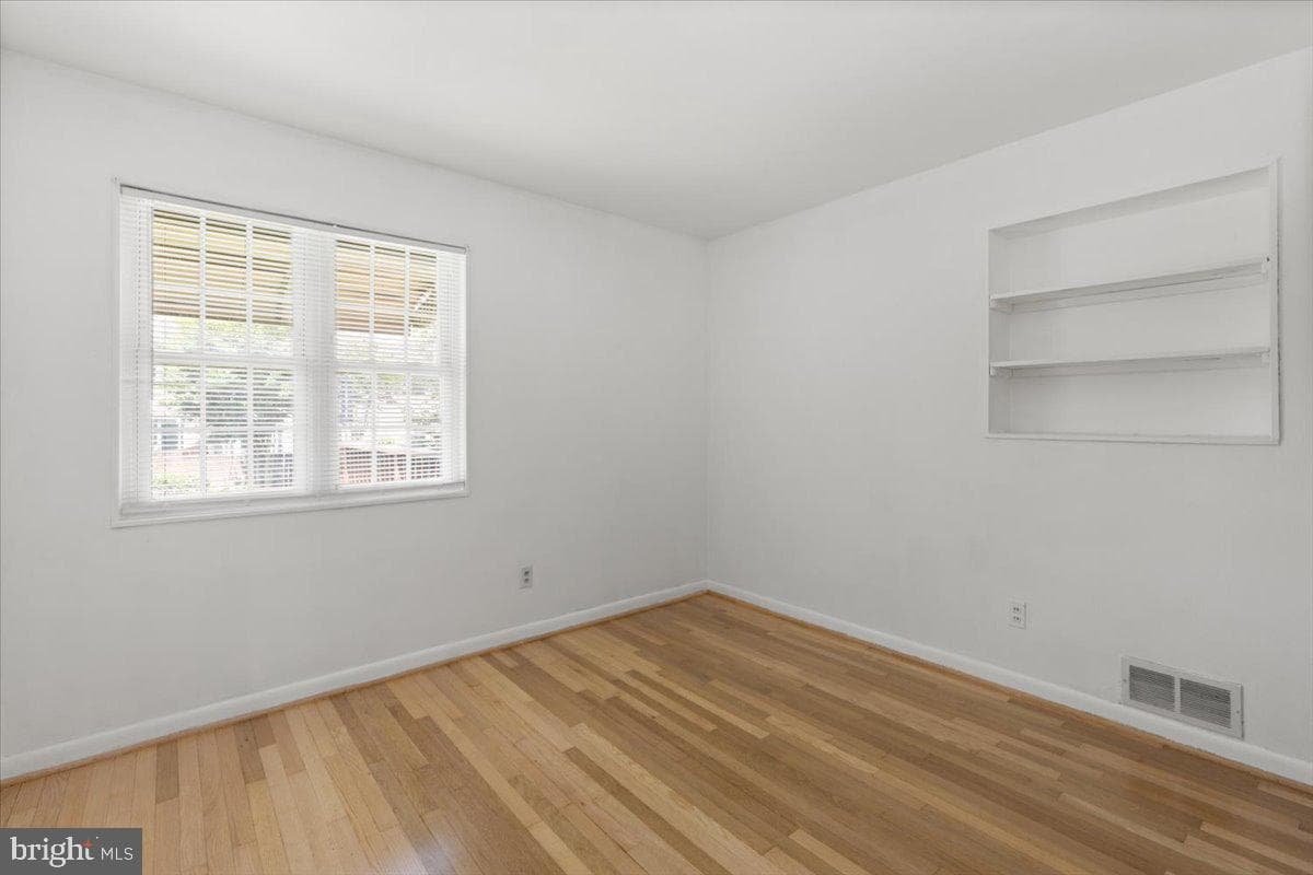 202 S Cherry Street photo 17