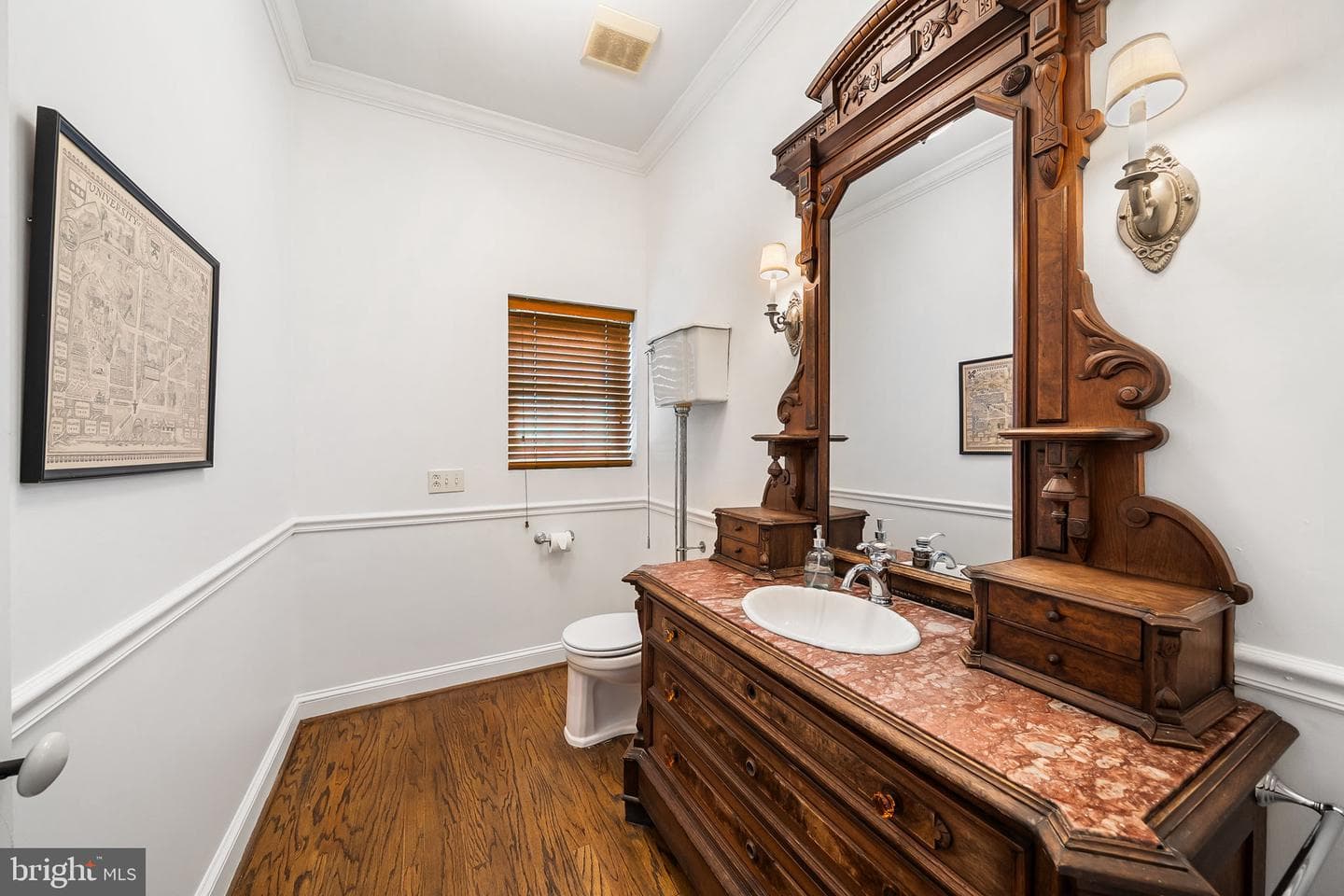 211 W Greenway Boulevard W photo 18